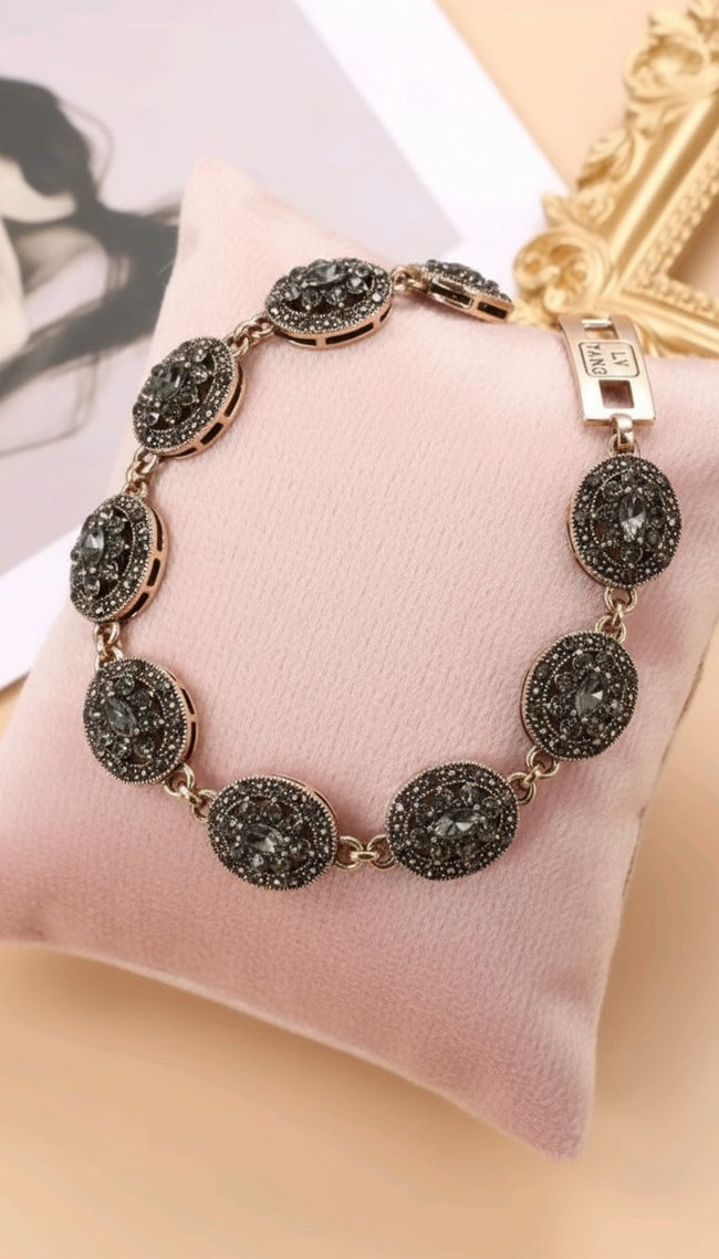 Vintage Art DECO Marcasite Style Crystals Antic Gold Colour Bracelet gift 19cm