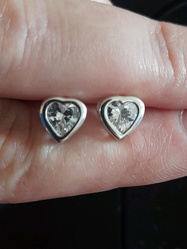 Genuine 925 Sterling Silver Sparkling Zircons Heart Earrings Stud