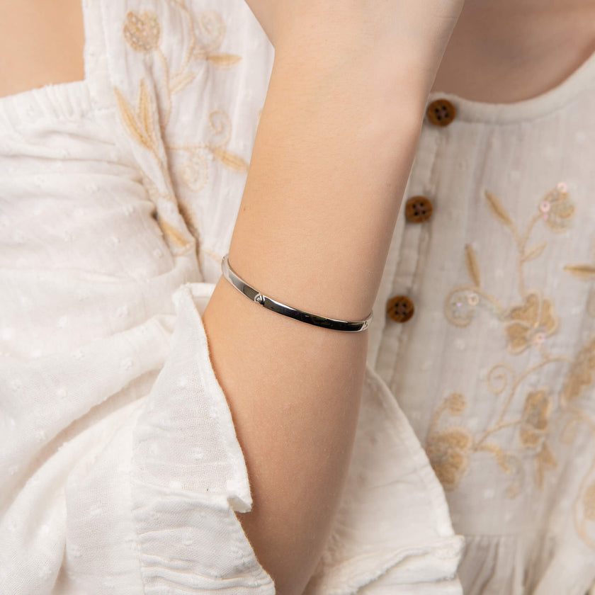D For Diamond Heart Motif Hinged Maiden Bangle with Diamond for Girl's