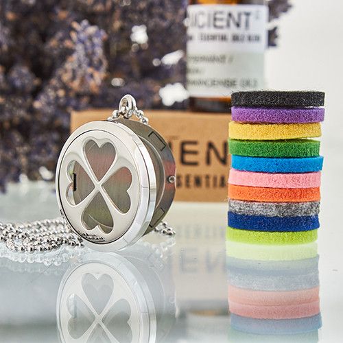 Aromatherapy Diffuser Necklace - Four Leaf Lucky Clover 30mm