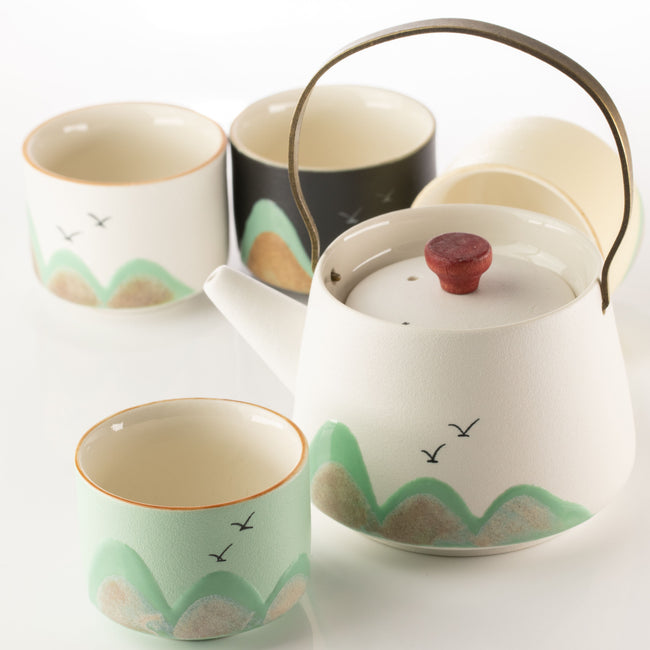 Thousand Miles - Tea Set - Four Cups - Ceremonial Cloth & Bamboo Grip