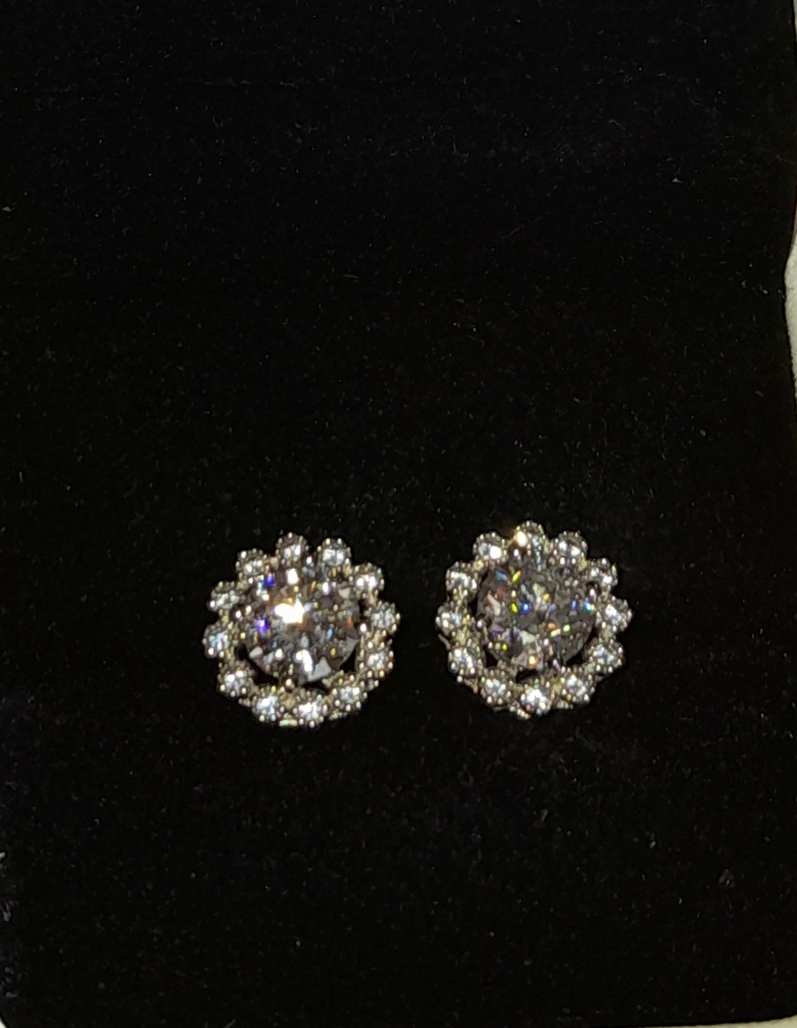Solid Rhodium Plated 2.72 Ctw Simulated Excellent Diamond's VVS1 Earrings Stud 925 Sterling Silver